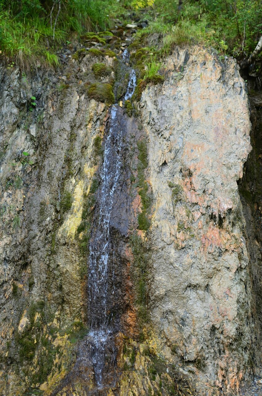 Purcaraccia, vasques turquoise et granite sous Bavella